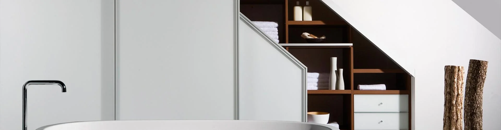 2226-maatwerkkasten_schuinekast-header.webp 2226-maatwerkkasten_schuinekast-header.webp